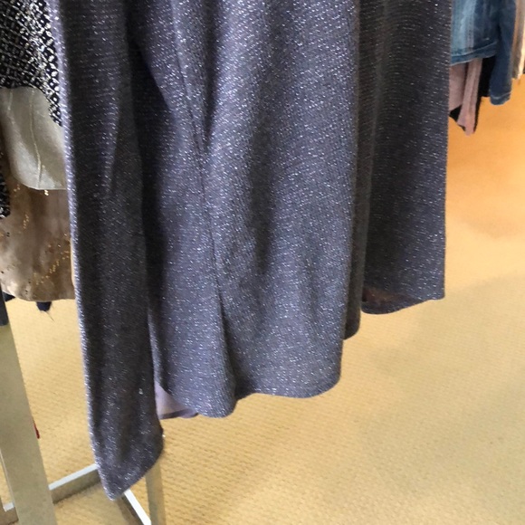 Long sleeve silver top - Picture 3 of 4